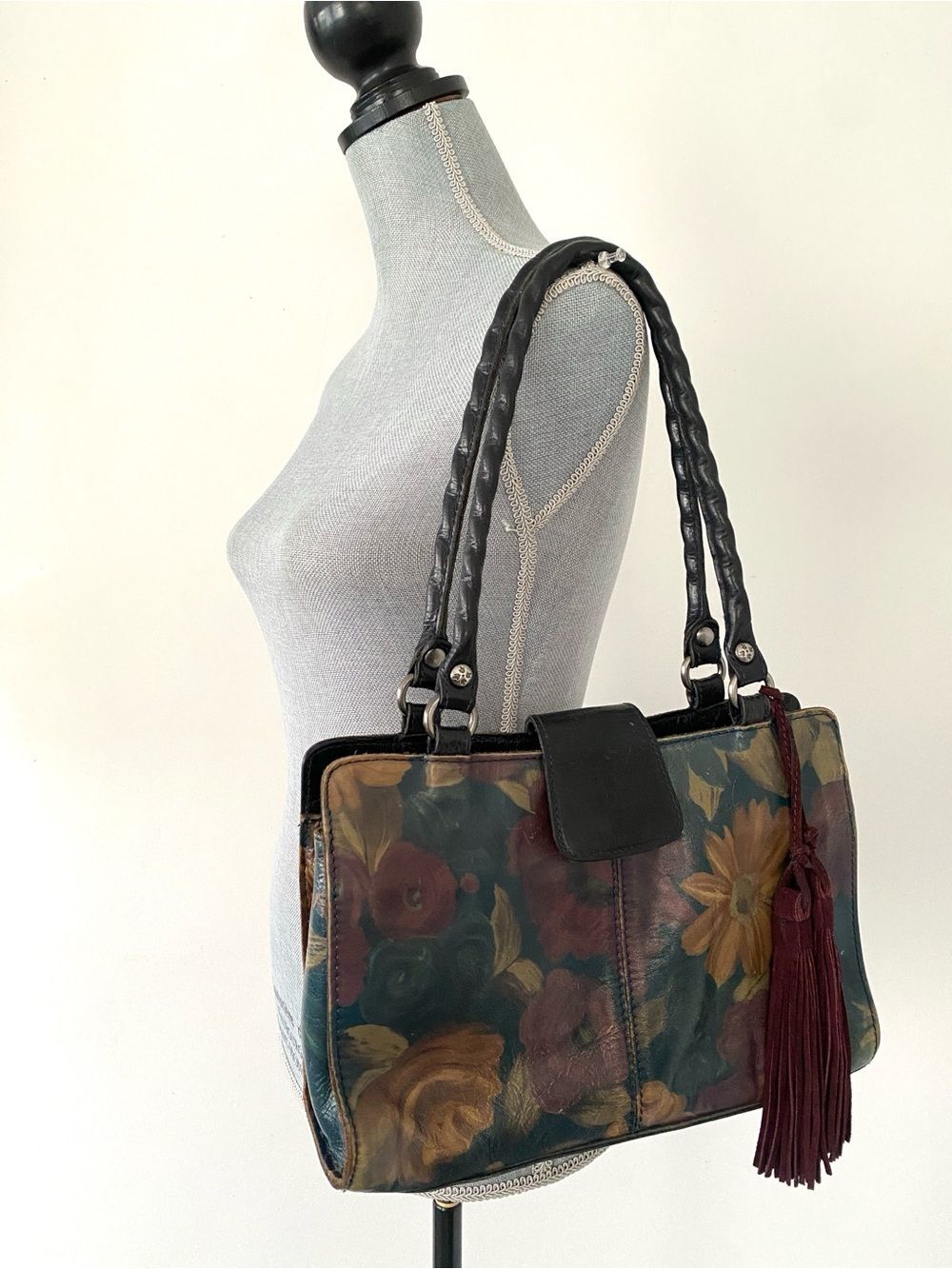 Patricia Nash Multicolor Floral Leather Shoulder Bag & Wallet Burgundy Tassel - Picture 2 of 16